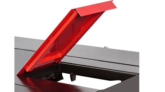 Rear drop-out panel gives easier access to rear wheel