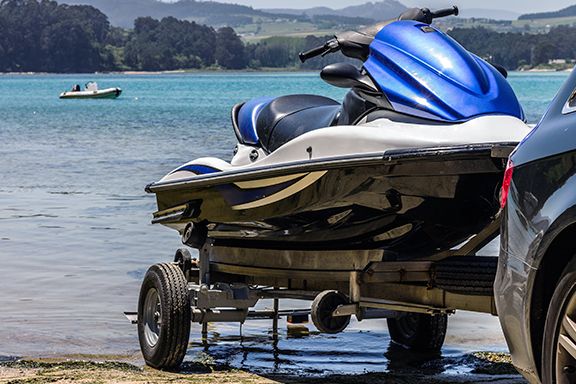 Card image cap for How to Load Jet Skis onto a Trailer